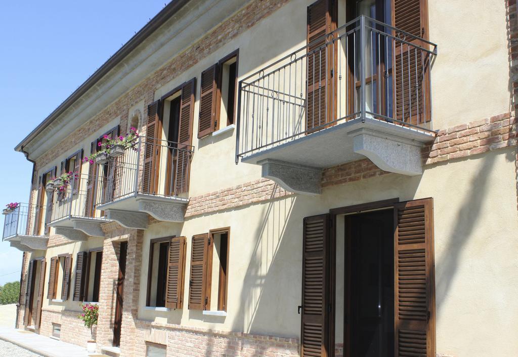 Alta Villa The Countryhouse Adults Only Boutique Bnb Vigliano d'Asti 외부 사진